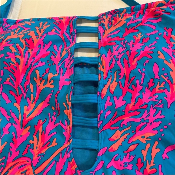 NWT Lilly Pulitzer Teslee bathing suit - Picture 7 of 9